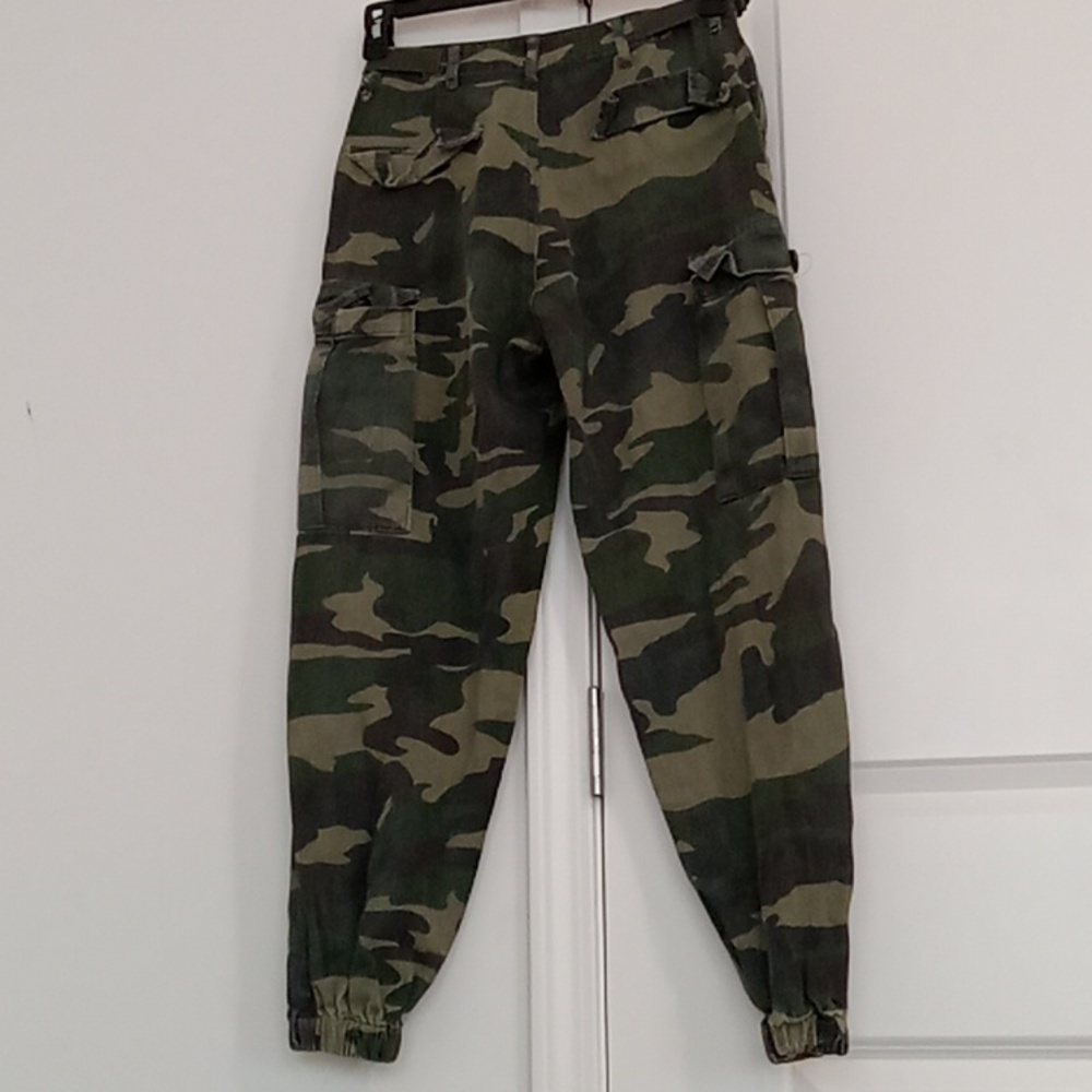 Camo Gargo Pants Sz S